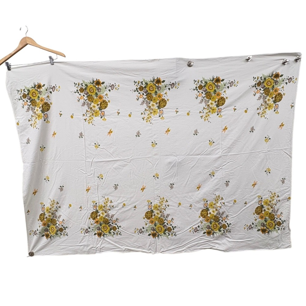 Vintage 70s‎ Floral Tablecloth Yellow Gold Brown Botanical Butterfly 76x52 Rect